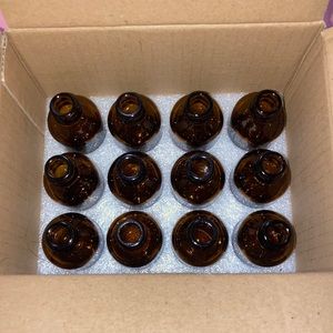 Amber glass dropper bottles